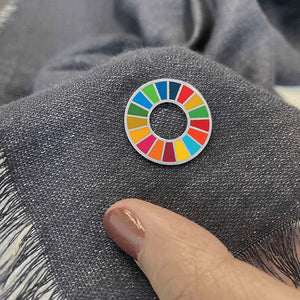 SDGs-Magnetic-Pinwithscarf-details-undp-authentic_show_scarf