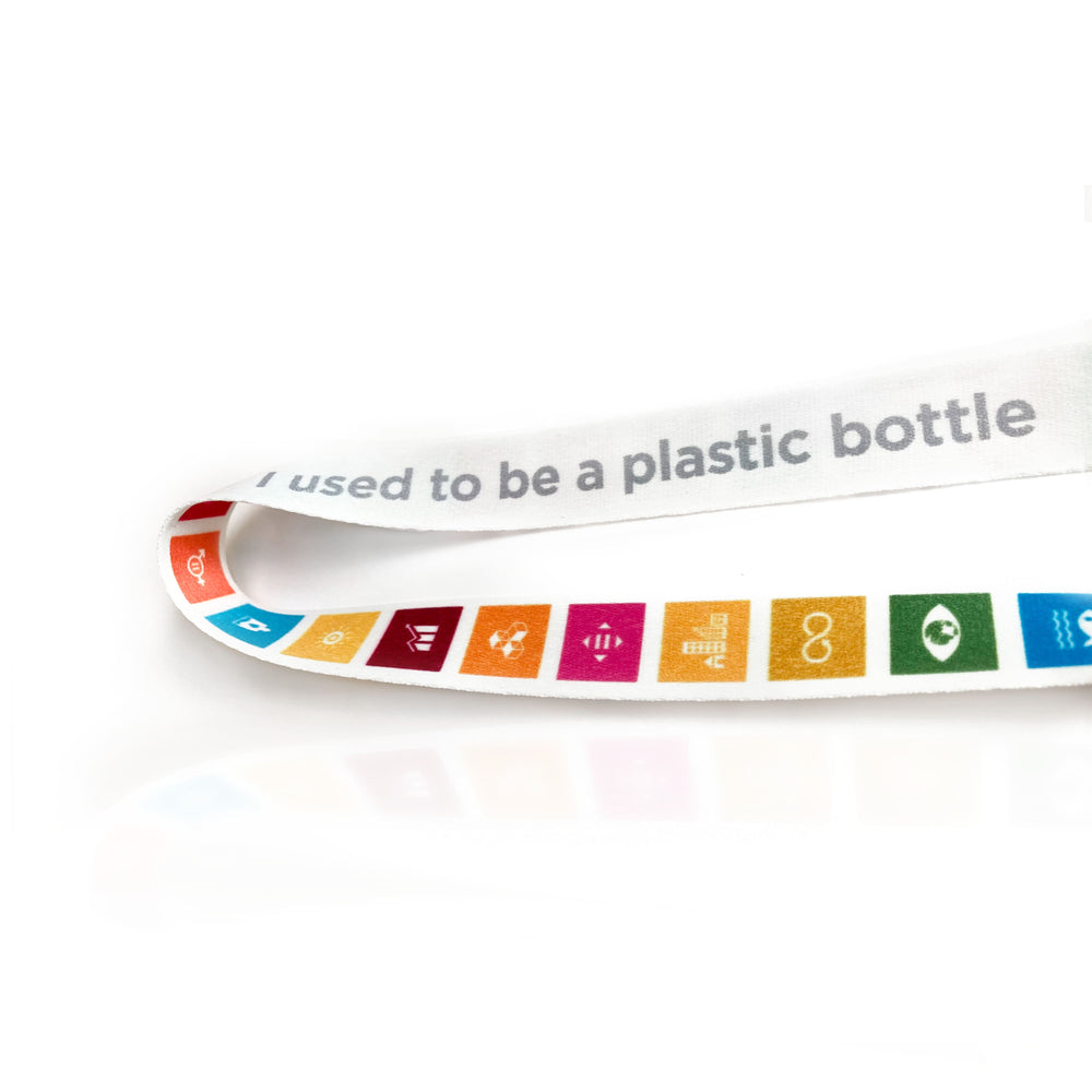 Detail of back logo 'I used to be a plastic bottle' of the UNDP Shop SDGs Retractable Lanyard.